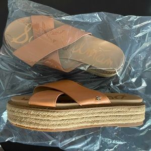 Sam Edelman slide in tan leather with straw heel
